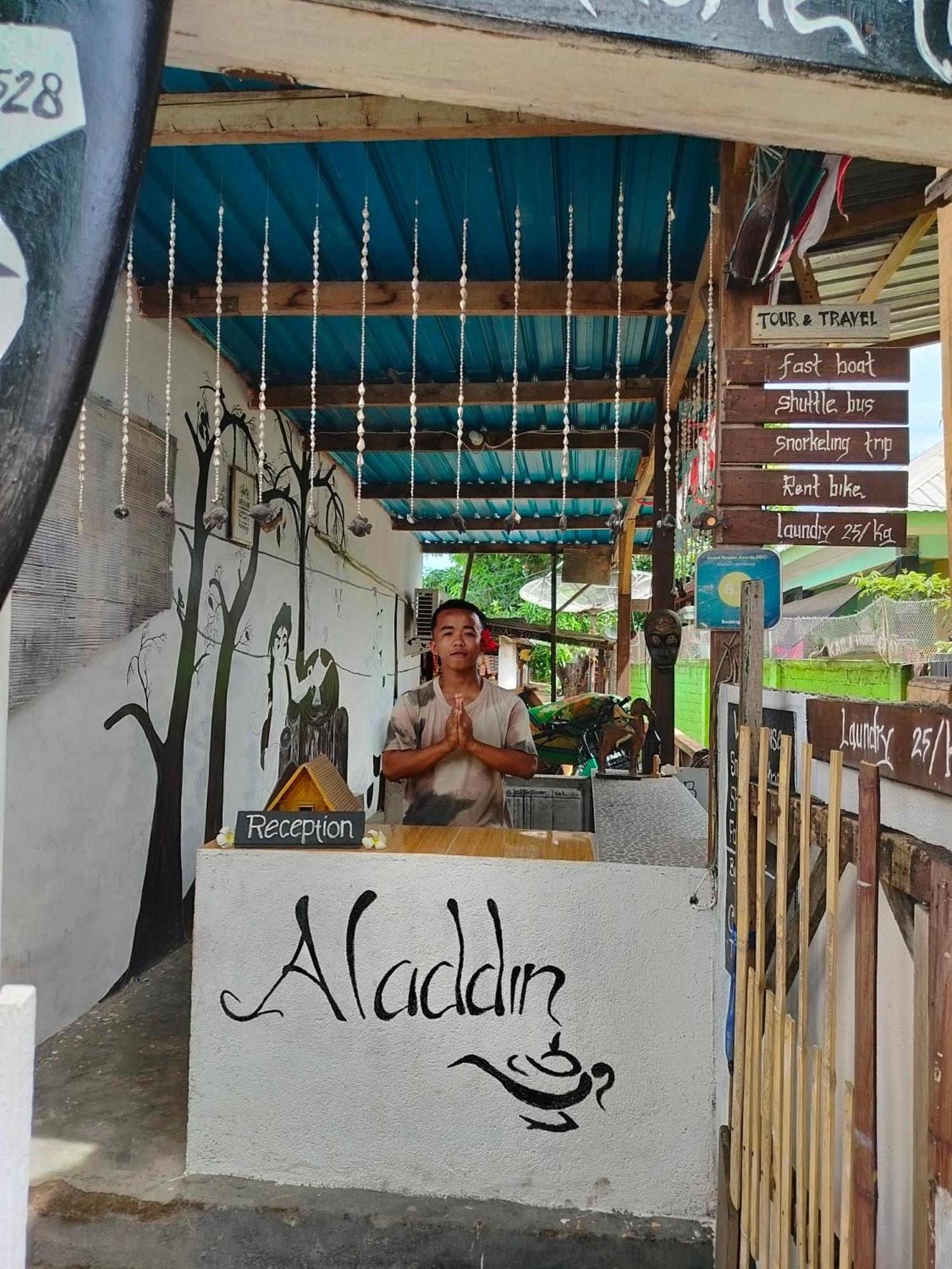 Aladdin Homestay 길리 아이르 외부 사진